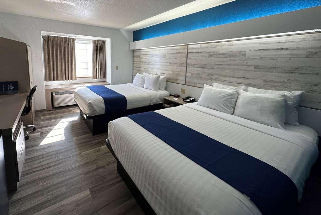 Microtel Inn & Suites תומא חדר תמונה
